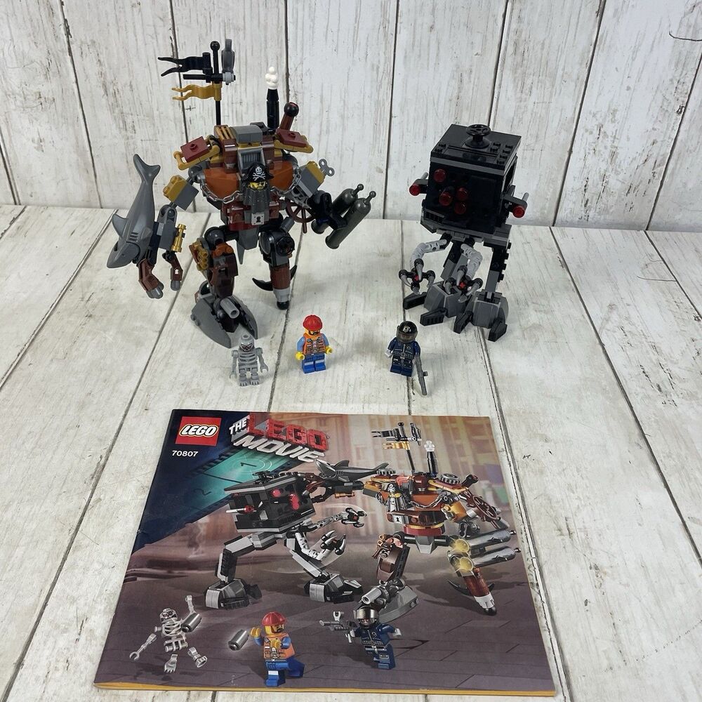 LEGO The LEGO Movie: Metalbeard's Duel (70807) - 98% COMPLETE w/Manual